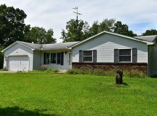 11928 N River Rd, Constantine, MI 49042