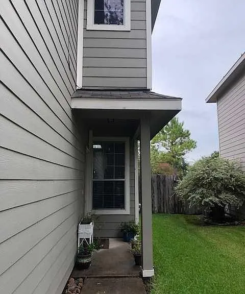 25254 Finchgrove Ln — Photo 2