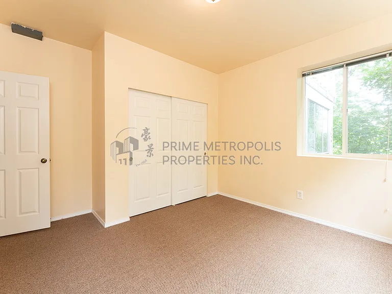 11322 Exeter Ave NE — Photo 19