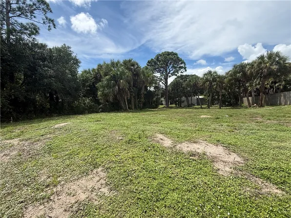 7815 105th Ct, Vero Beach, FL 32967