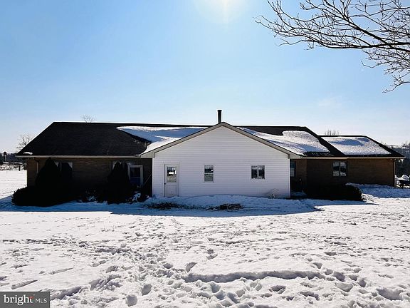 2nd image of 1800 Ross Rd