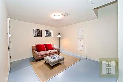 5th image of 63 N 1st St #Townhouse