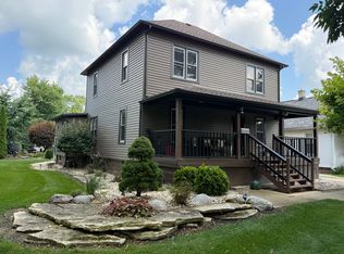 218 W 1st St, Spring Valley, IL 61362