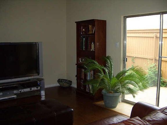 4th image of 118 Village North Dr #118