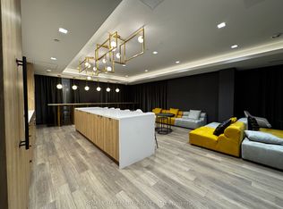 1010 Dundas St E #214, Whitby, ON L1N 2K2