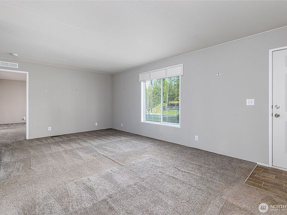3rd image of 171 E Skookum Drive