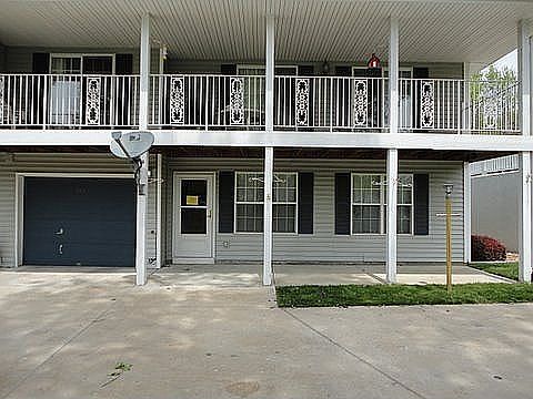 2nd image of 343 E Hansen Ct