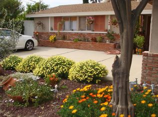 5725 McDonie Ave, Woodland Hills, CA 91367