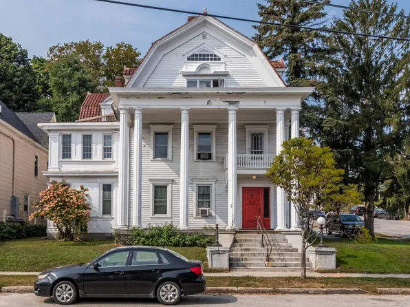 243 Main Street, Auburn, ME 04210