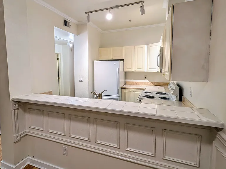 12118 NE 171st Pl #E103 — Photo 11