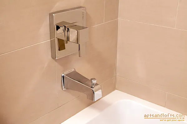 Sold by aptsandlofts.com | media 22