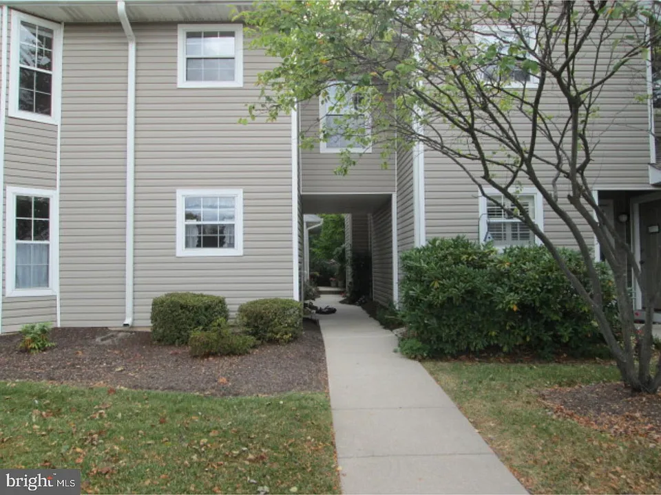 514 Astor Sq #52