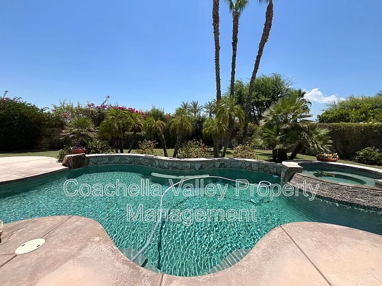 135 Tesori Dr — Photo 9