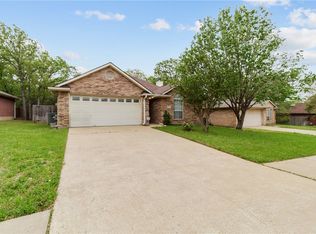 2007 Kimmy Dr, Bryan, TX 77807