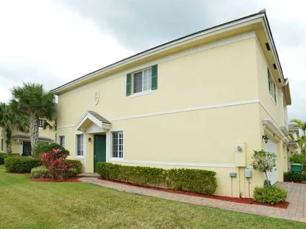 7702 Paddock Pl, Davie, FL 33328