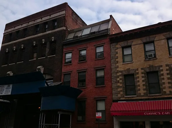 137 Christopher Street