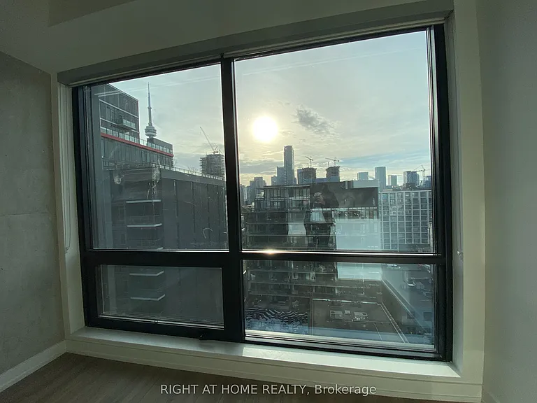 458 Richmond St W #1007 — Photo 20