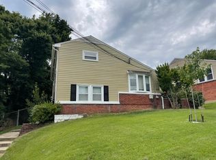515 Barrymore Dr, Oxon Hill, MD 20745