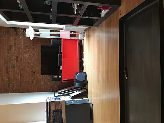 Rented by Nooklyn NYC LLC | media 23