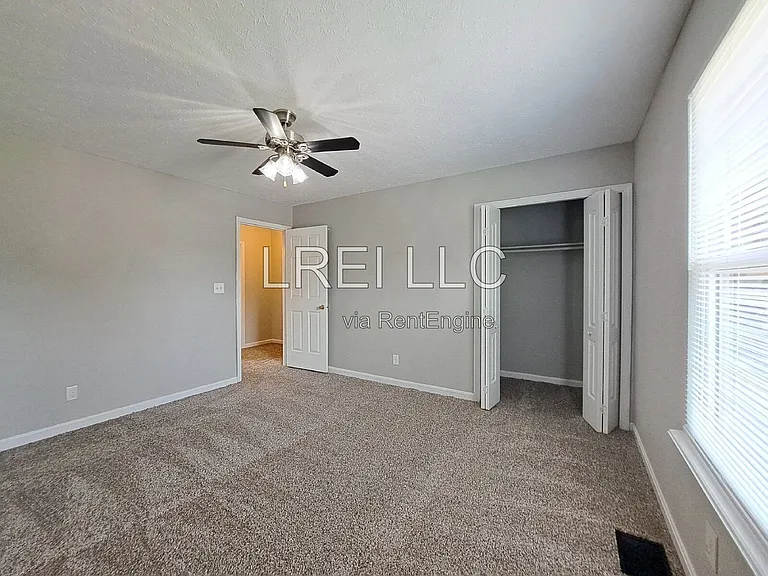 3410 Clingstone Way — Photo 9