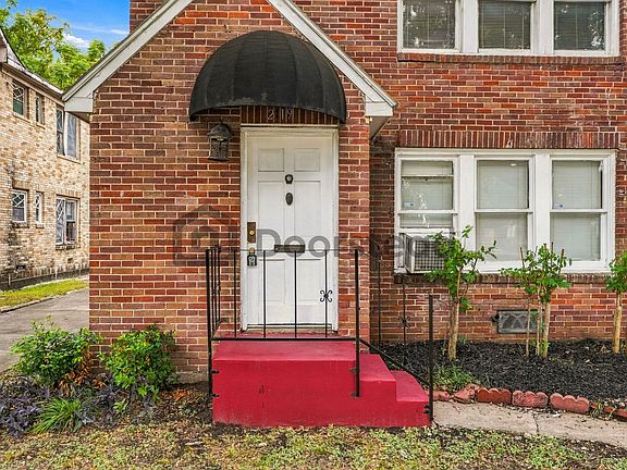 2nd image of 2119 Alabama St