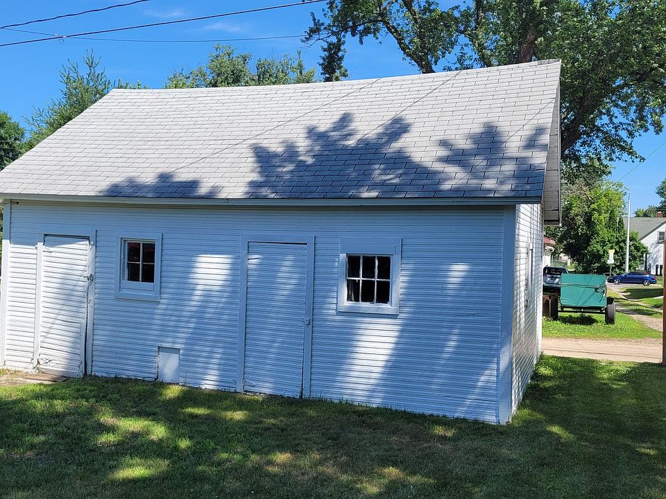 2nd image of 1609 Pine St