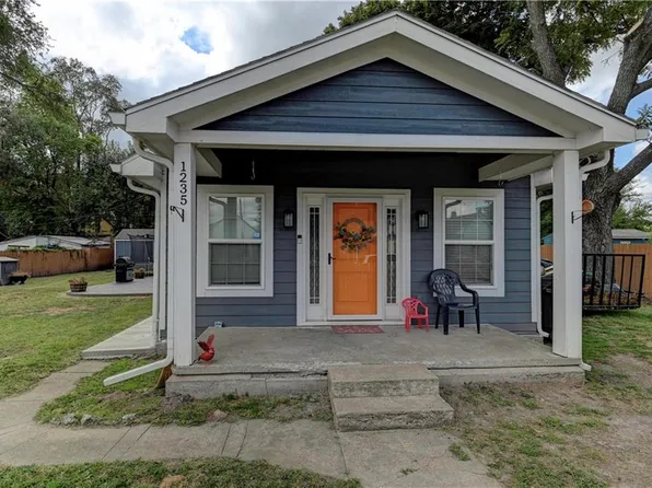 1235 Hasbrook Ave, Kansas City, KS 66105