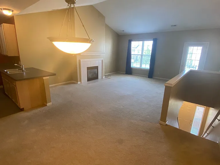 1180 Alameda Blvd — Photo 10