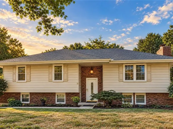 901 NE 80th Ter, Kansas City, MO 64118