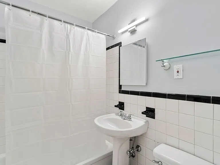 50 Follen St #416 — Photo 6
