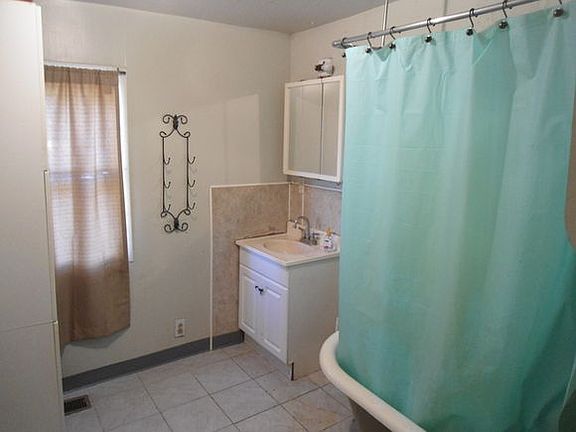 2nd image of 316 Park Ave