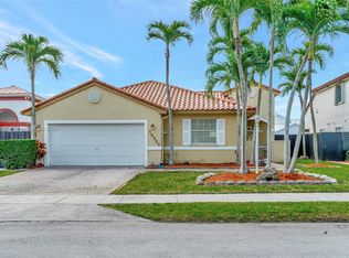 16000 SW 72nd Ter, Miami, FL 33193