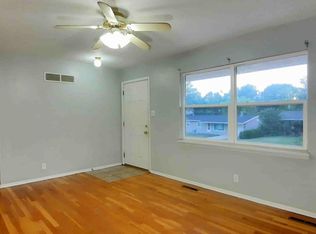1738 Beverly Dr, Saint Charles, MO 63303