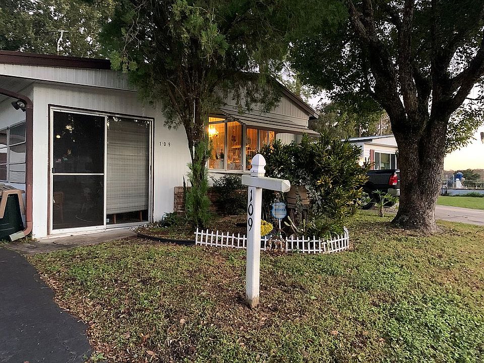 1st image of 109 Cypress Dr