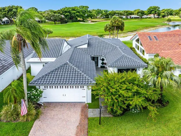 51 Woods Lane, Boynton Beach, FL 33436