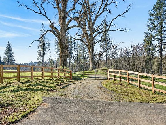 5th image of 3150 Bridgeport School Rd