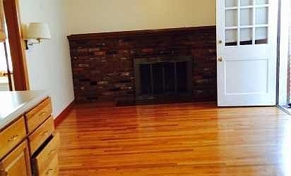 5th image of 3102 McMahan Blvd