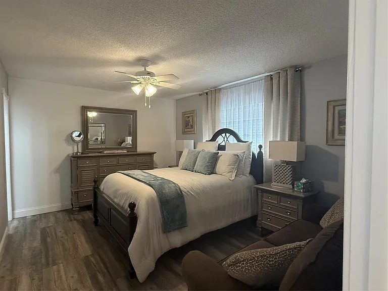 32 Abbey Ln #207 — Photo 12