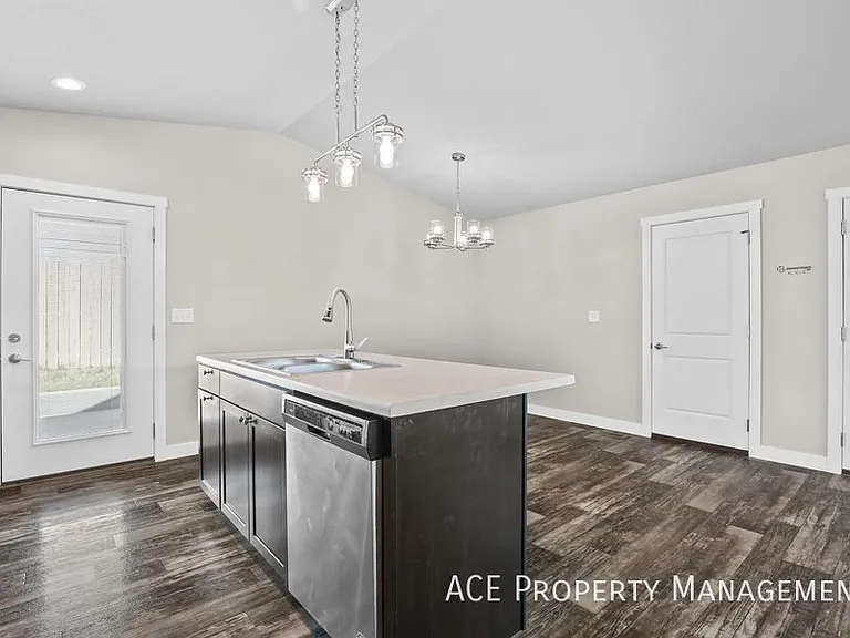 5339 Coal Bank Dr — Photo 6