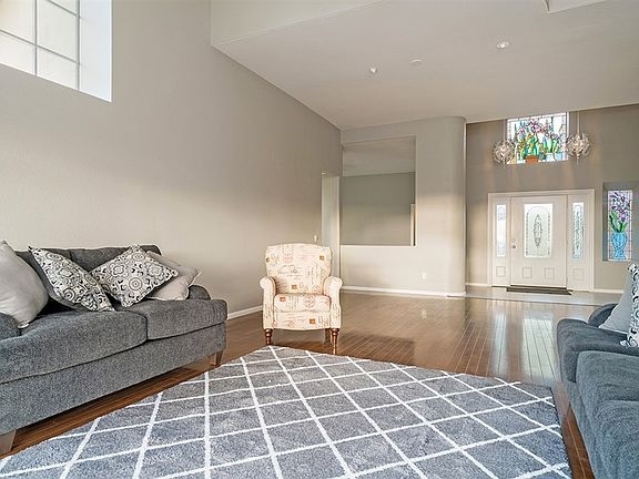 4th image of 1305 Miracielo Ct