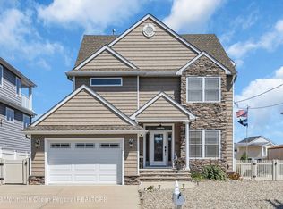 93 Archer Ave S, Bayville, NJ 08721