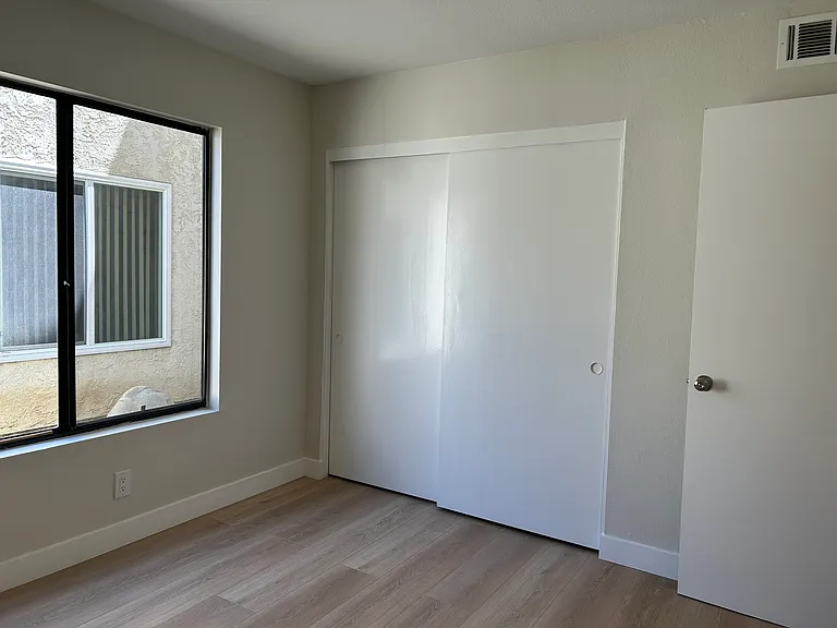 1375 Poli St #5 — Photo 13