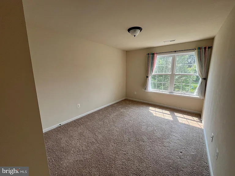 47 Summerfield Ln — Photo 16