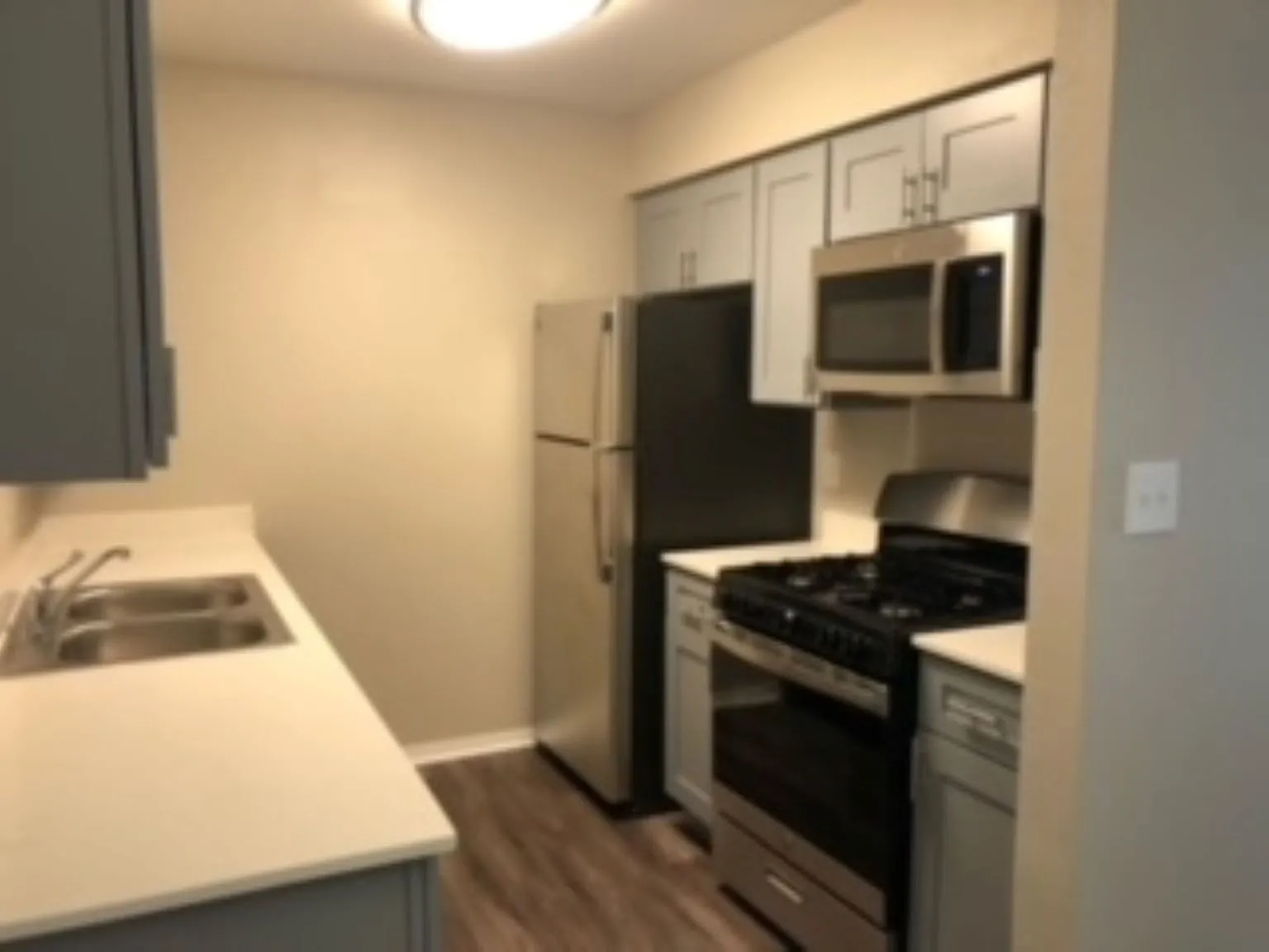 Summit Apartments — Photo 4