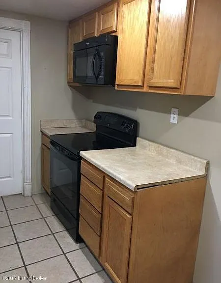 604 Winkler Ave — Photo 10