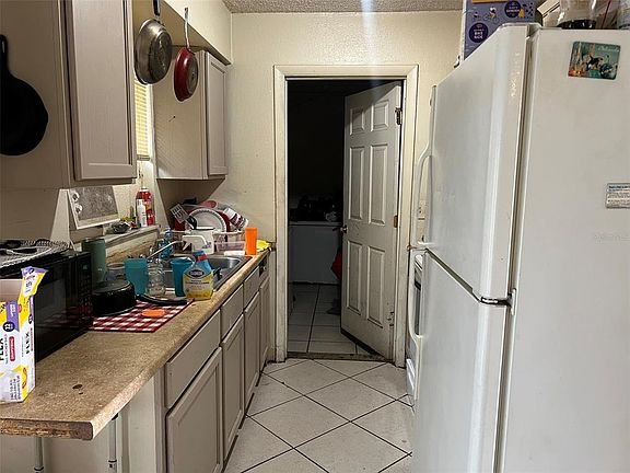 4th image of 132 Argos Ave