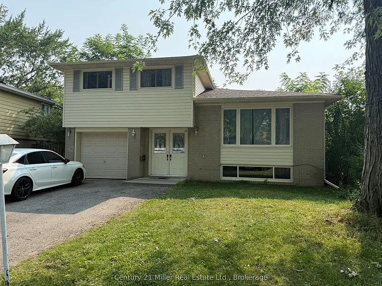 35 Melville Cres — Photo 1