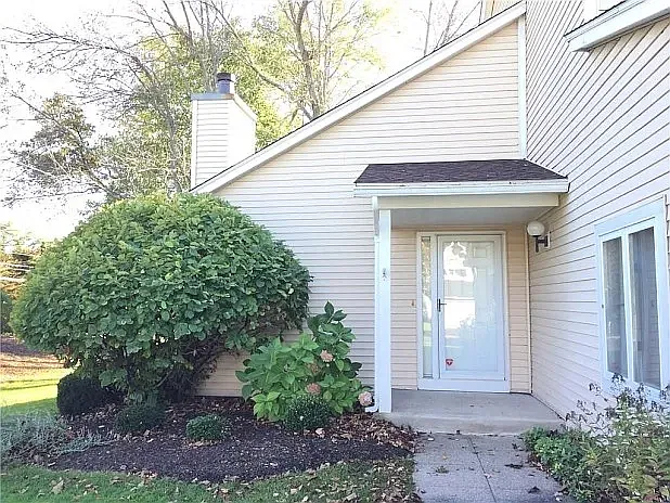 10 Southwick Ct — Photo 9