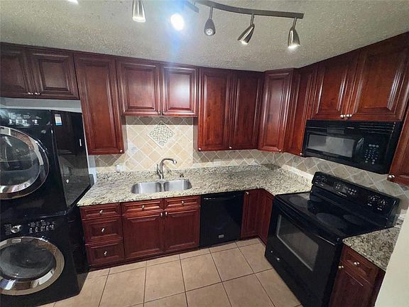 5th image of 230A Terry Pkwy #230-A