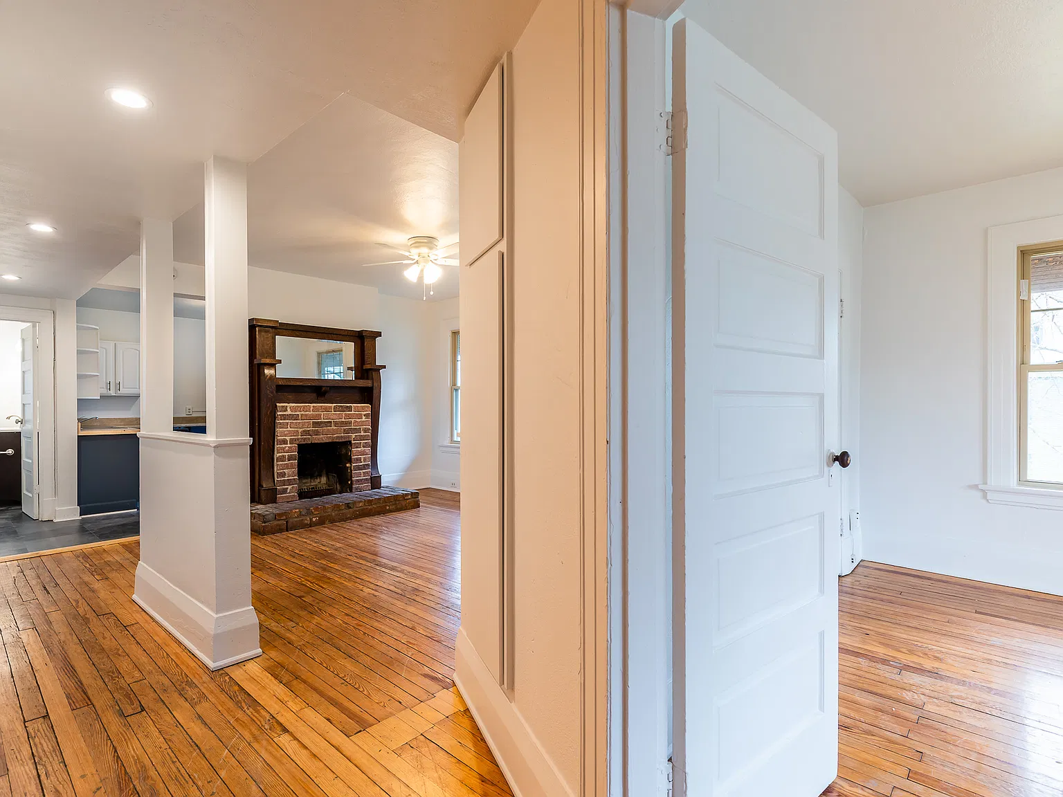 4412 Erie Ave — Photo 2
